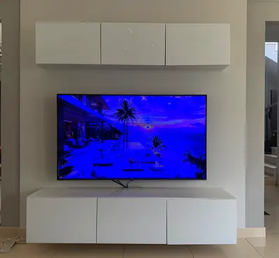 TV Bench