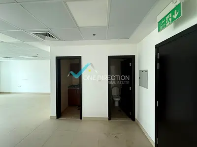 Spacious Layout | Bright Unit | Open Space