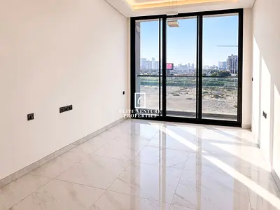 SPACIOUS STUDIO | MODERN | PRIME LOCATION