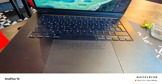 Macbook Air 15 M4 16/256 AS GOOD AS NEW