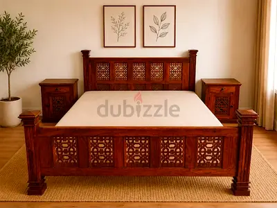 Solid Wood Unique Design King Size Bed Set