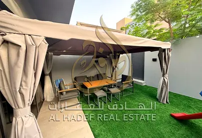 Maid's room ▪️ Corner unit offering greater privacy and excellent natural- light ▪️ Fully furnished with modern, high-quality furniture ▪️ Spacious li