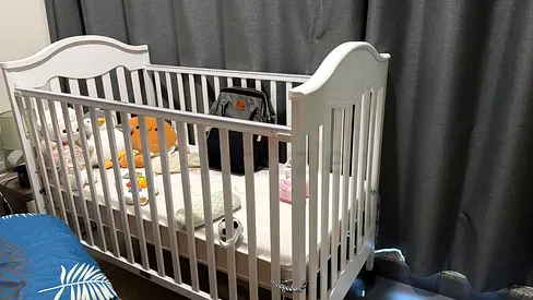 White Wooden Baby Crib with Mattress - Good Condition