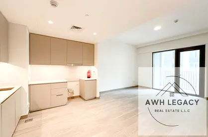 Brand New | Canal Views | Directly on Creek Beach