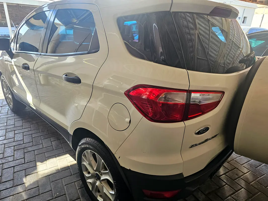 Ford Ecosport 2017 — photo 1 of 4