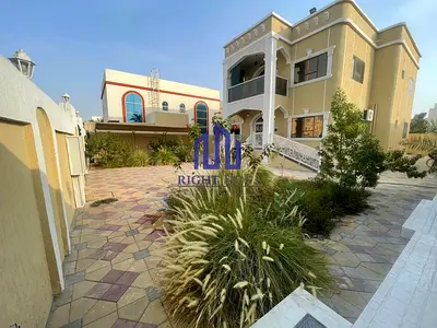 Fully Furnished Villa for Rent | Luxury | 5 bedroom | 1 Min To Beach