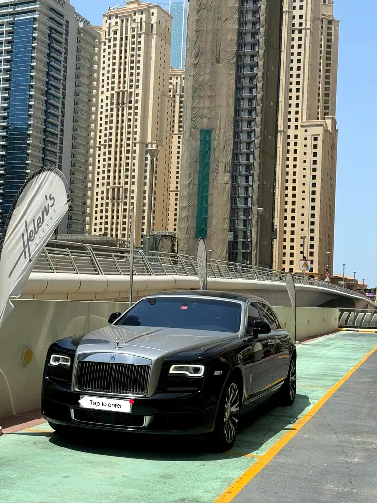 Rolls-Royce Ghost 2019 — photo 1 of 3