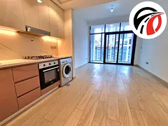 Chiller Free || Lavish 2-Bedroom with Lagoon View || Bright & Spacious || Prime Location