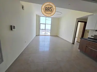 Ready To Move 2bhk Flat With Kitchen Appliances Chiller Free