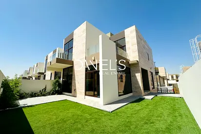 Corner Unit | Landscaped Garden | Ready Now