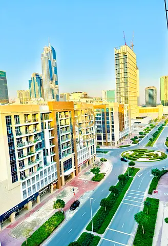 Big size 2br apartment one month free open view family place with all amenties