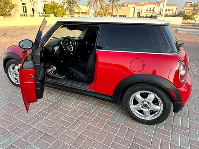 2011 MINI Cooper - Iconic Design - Well Maintained