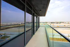 HOT DEAL! Corner Unit - Partial Sea View | Parking