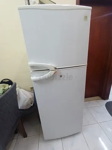 Refrigerator 268L AED 250/-   perfect in running condition