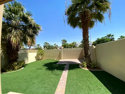 Single Row I Prime location I Tenanted Unit
