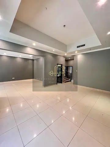 **DEAL** LARGE 5BR VILLA IN RASHIDIYA