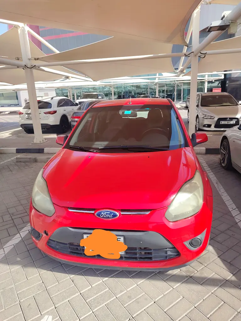 Ford Figo 2012 — photo 1 of 7