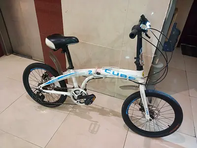 Cube folding city bike - compact 20 wheels, good condition