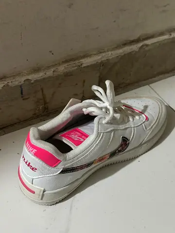 Nike shoes original