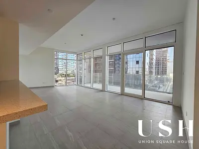 Corner Unit | Spacious Layout | Ready to move