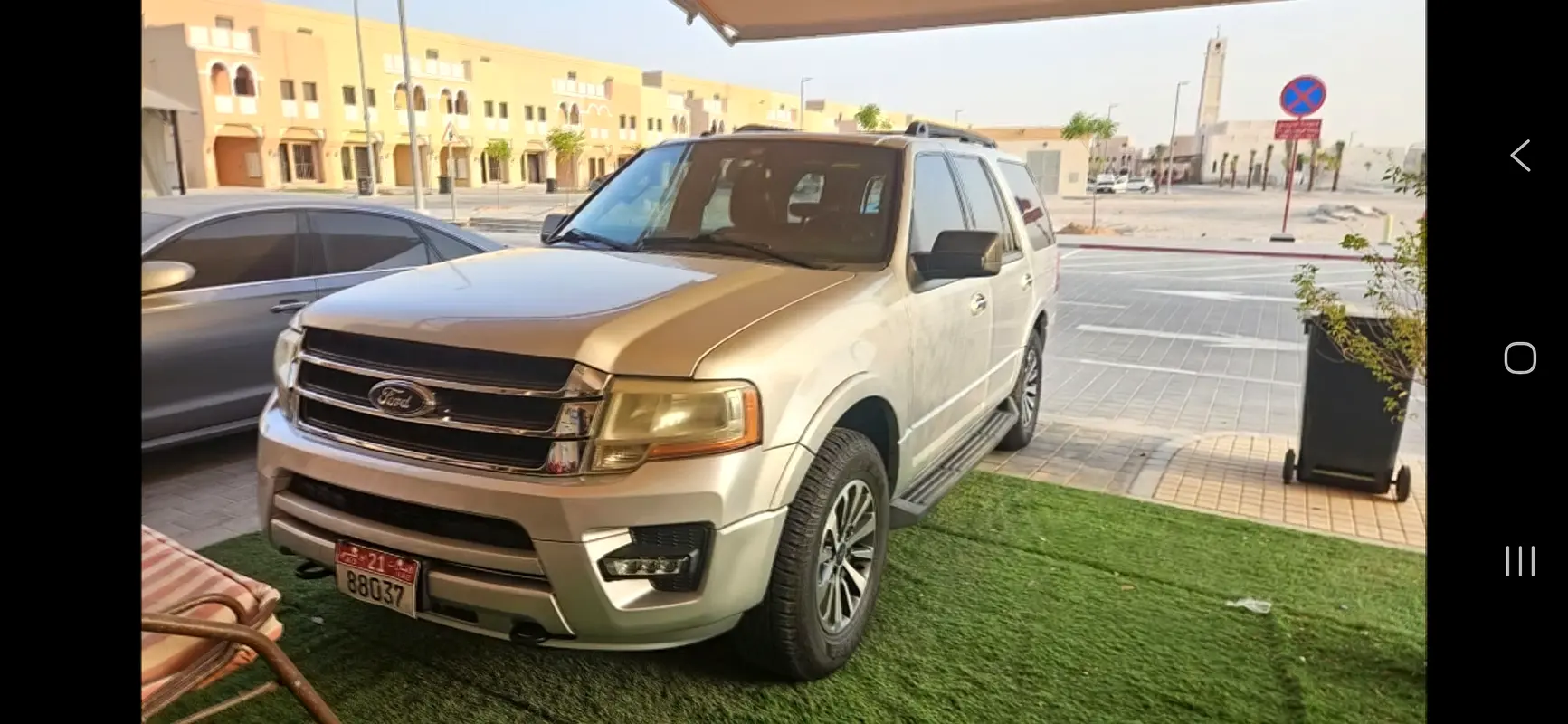 Ford Expedition 2015 — photo 1 of 5