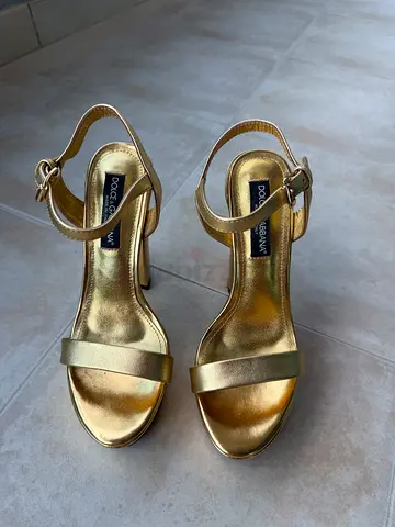 DG heels shoes