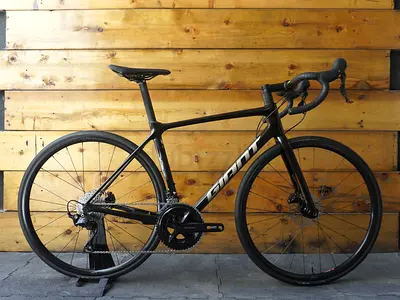 Giant TCR Advanced Disc 2 Road Bike