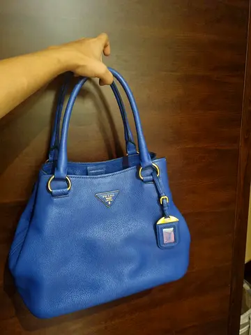 Prada Vitello Blue leather tote handbag with double handles and detachable strap authentic designer