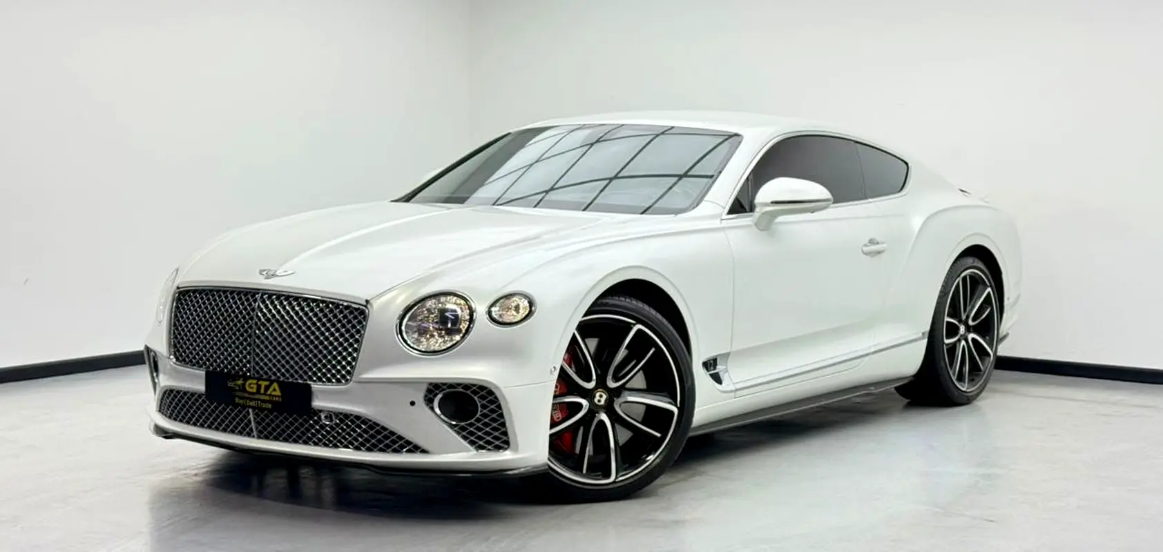Bentley Continental 2019 — photo 1 of 15