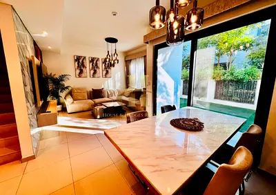 OPPOSIT TO POOL | READY TO MOVE IN | EXCLUSIVE