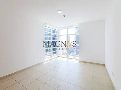 VASTU COMPLAINT | HIGH FLOOR | LAKE VIEW | VACATING SOON