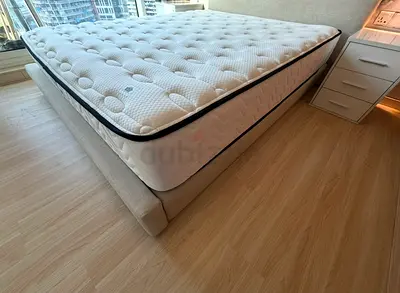 Luxury Mattress (Queen Size)