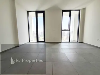 Brand New Building Close kitchen Huje Tarce Open View With All Emities