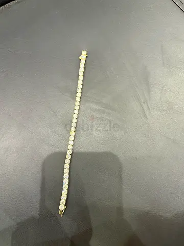 Tennis bracelet