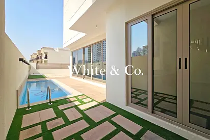 3,246 BUA | Upstairs Living Area | Vastu