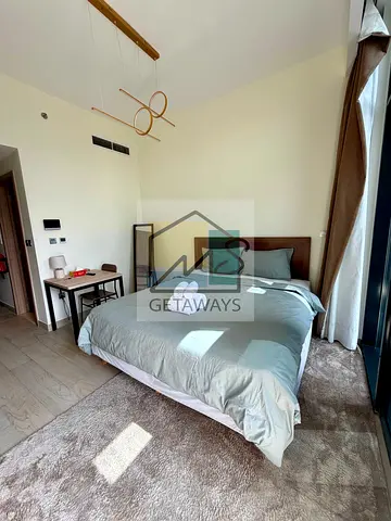 Spacious Studio | Boulevard View | All Bills Included