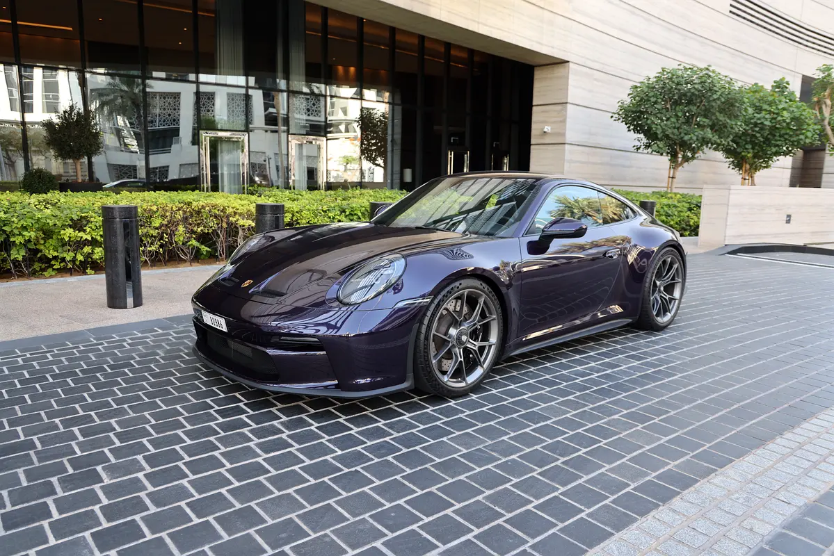 Porsche 911 2022 — photo 1 of 20