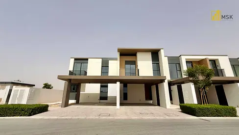 New Unit | Spacious Corner Plot | Mordern Layout