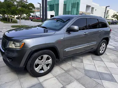 Jeep Grand Cherokee Limited 2012 GCC Specs