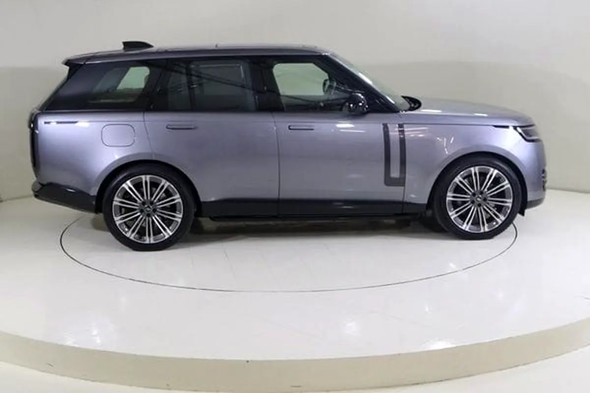 Land Rover Range Rover 2024 — photo 1 of 4