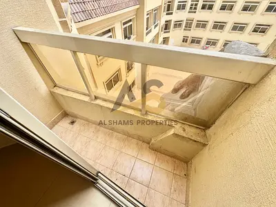 Stunning 1bhk with Balcony Parking Gym Mosque Prime location