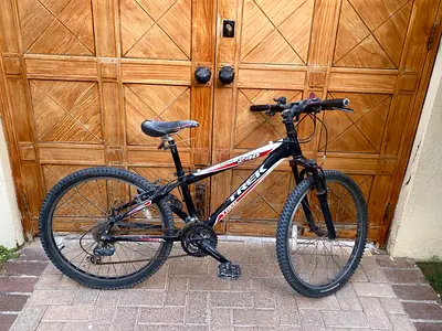 Trek 3500 Mountain Bike - Used, Good Working Condition