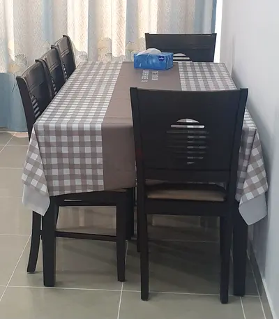 Dining Table with 6 chair