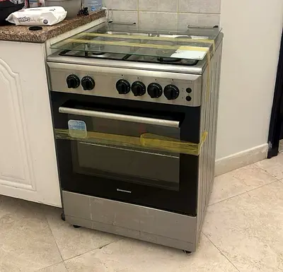 Stainless Steel Freestanding Gas Cooker with Oven - Good Working Condition