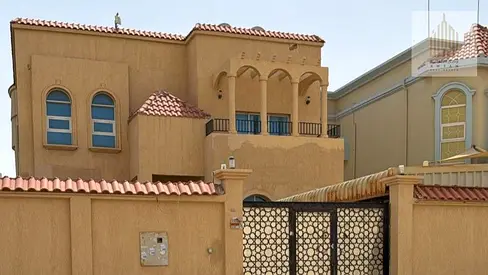 اكتشف معنى الرفاهية في فيلا استثنائية بمنطقة المويهات 3 عجمان.