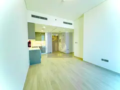 Corner 2 Bedroom Apartment | Downtown Skyline Views | Balcony | Azizi Riviera 39 Meydan One