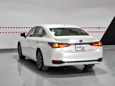 صورة 8 لـ 2023 Lexus ES-SERIES