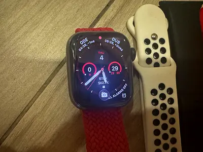 Apple Watch 8 stainless still gps+cellular