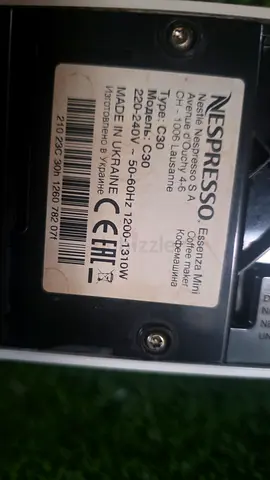 Nespresso Essenza Mini C30 Coffee Machine (Used) - Compact Capsule Maker