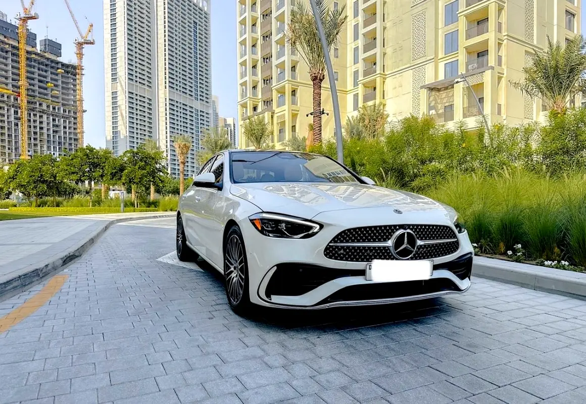 Mercedes-Benz C-Class 2022 — photo 1 of 6